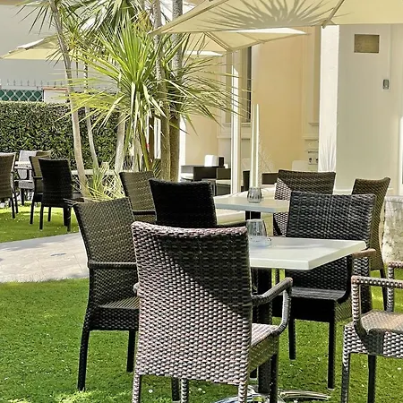 Hotel Pigalle *